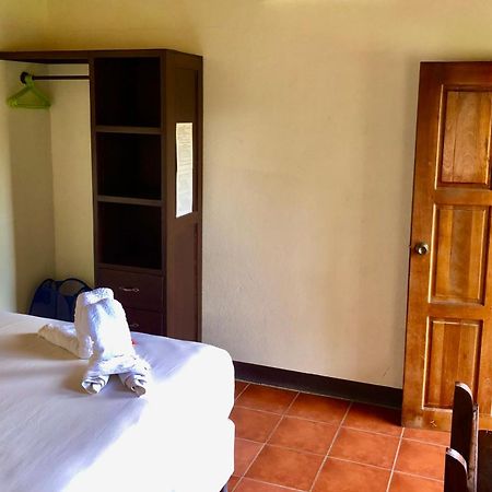 Casa Lula Leon Hostal Eksteriør bilde