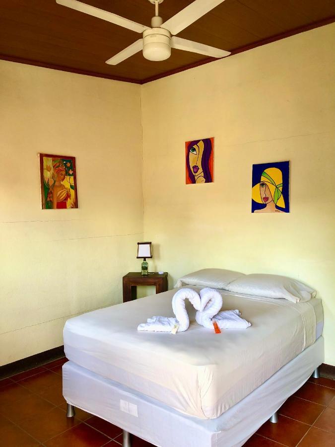 Casa Lula Leon Hostal Eksteriør bilde